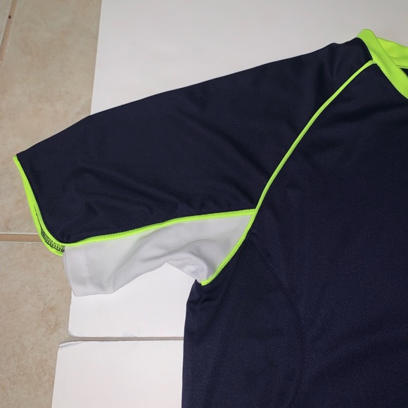 Official Real Madrid Replica Shirt - Picture 5 of 7